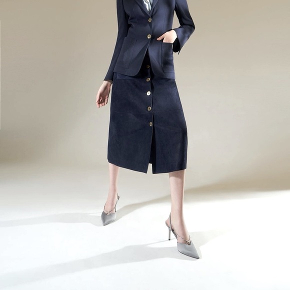 Crystal-Embellished Slingback Pumps
C.Paravano Satin Dress Shoes Size 7 US NWT - Picture 2 of 10